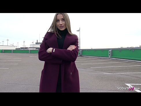 ❤️ ANG GERMAN SCOUT AY ISANG DREAM TOUCHING STEELE, PARKING LOT TELLTALE AT SEXY PARA SA PERA Porn video sa amin ❤